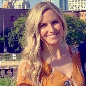 Meet your Posher, Jillian